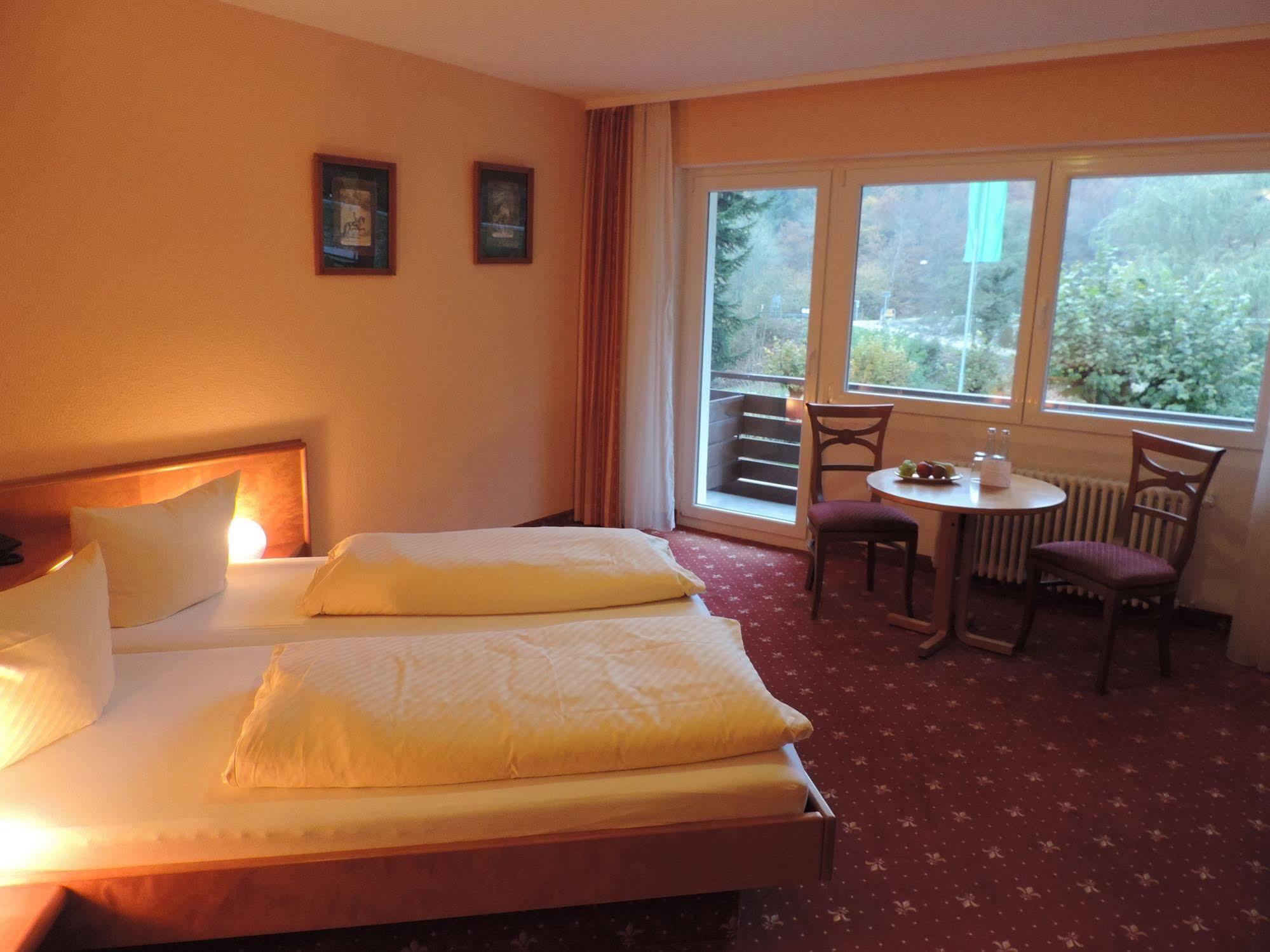 Waldhotel Forellenhof Baden-Baden Eksteriør billede